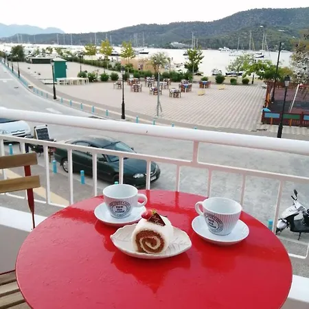 Waterway View Apartment Galatas  Exterior photo