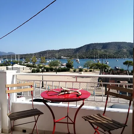 Waterway View Apartment Galatas  Exterior photo